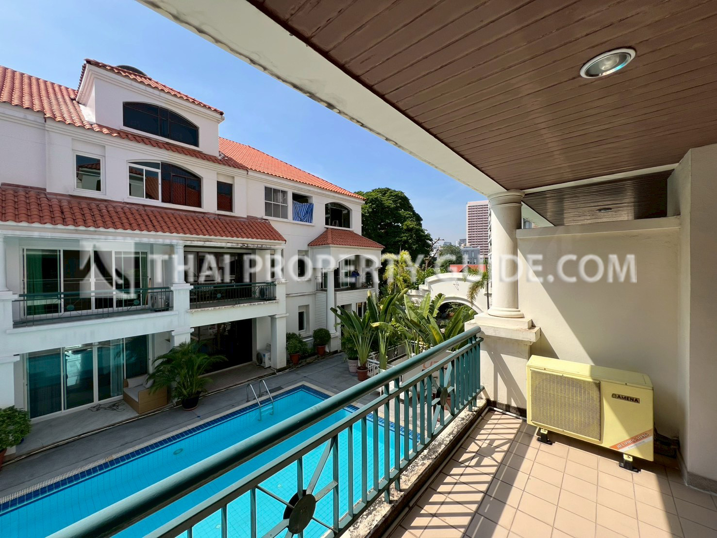Townhouse in Sukhumvit 